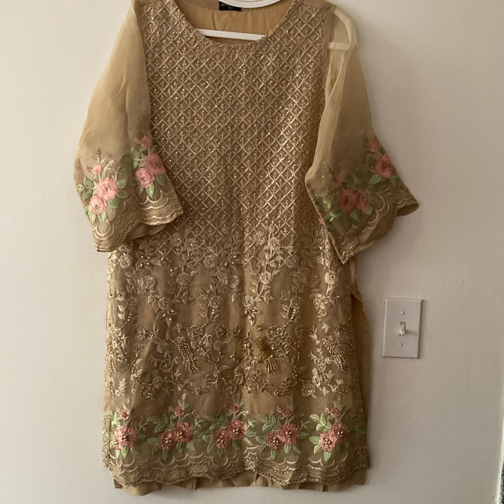 Elegant Floral Embroidered Women's Top